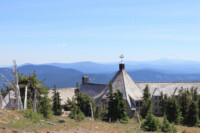 Timberline lodge and views towards the three sisters / Mt. Bachelor.