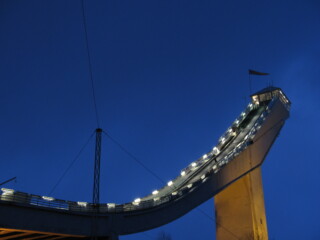 Holmenkollbaken by night