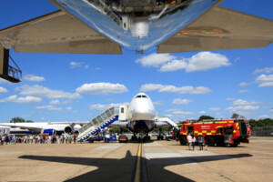 B747 from under an A350