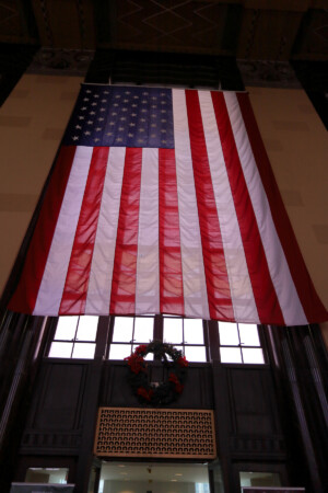 (seemingly) obligatory flag.