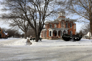 Fancier housing