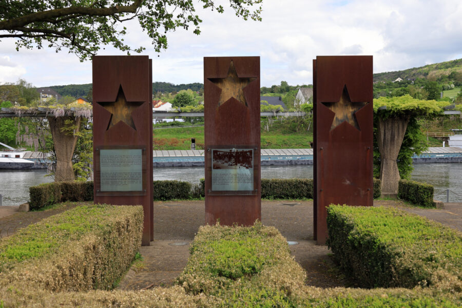 Quayside monument